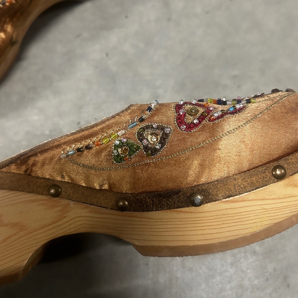 Qupid Bronze Beaded Satin Platform Clogs Vintage Style Wedge Mules Brown Boho - Picture 7 of 8